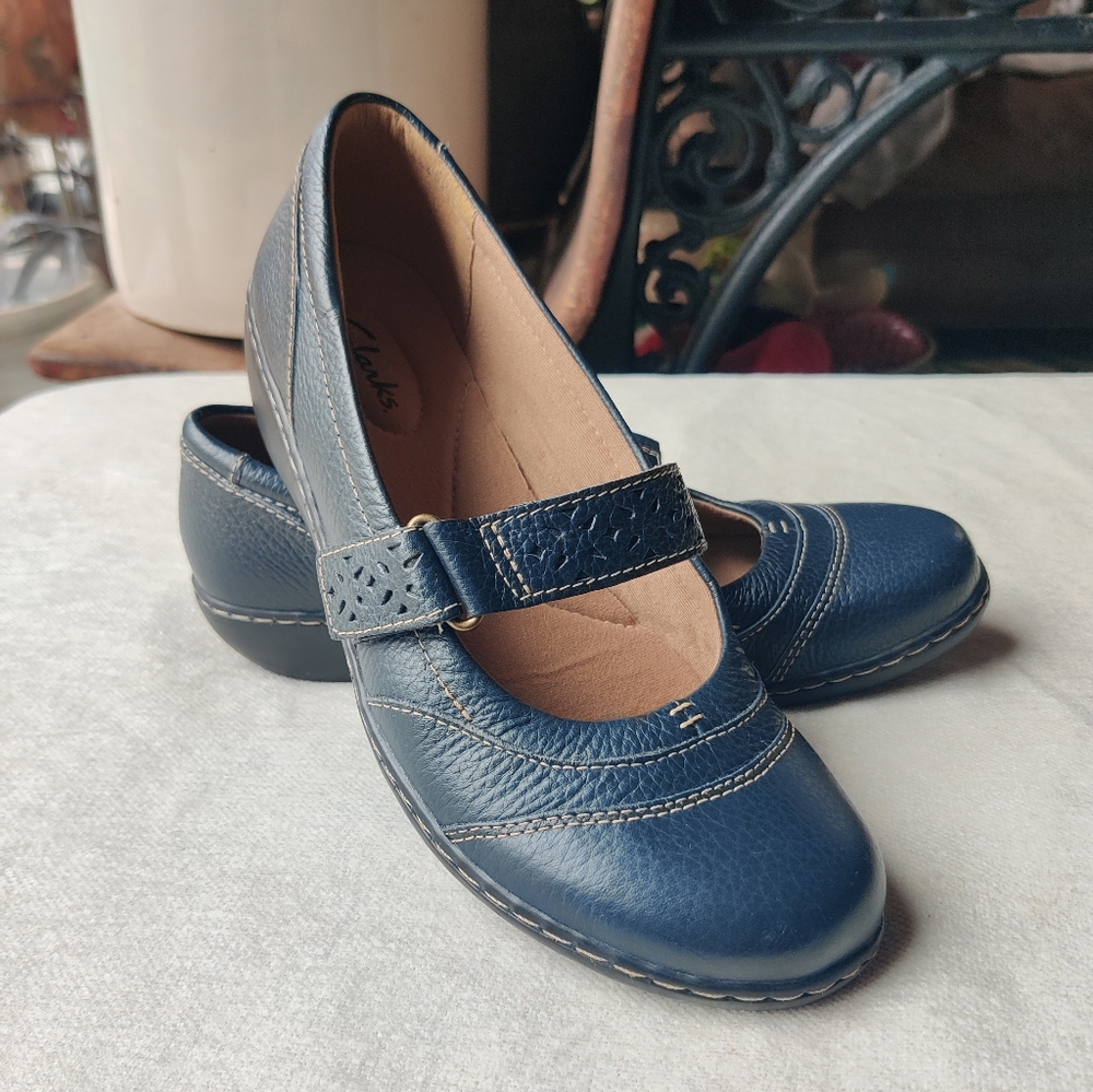Clarks Leather Mary Jane Shoes Women's 8.5 N Comfort Loafer Navy Blue Narrow